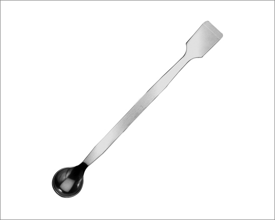 spatula in the laboratory